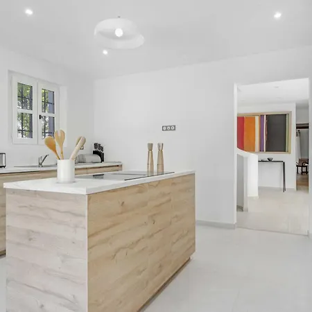 Exceptional Villa- Ac- 5br-10p- Baie Des Canebiers