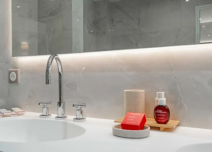 Exceptional Villa- Ac- 5br-10p- Baie Des Canebiers *